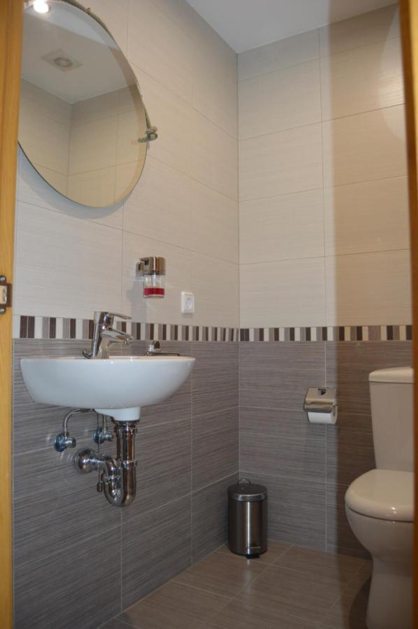 Apartamento Piscina Viena 로지즈 외부 사진
